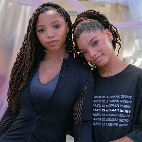 chloe and halle sister